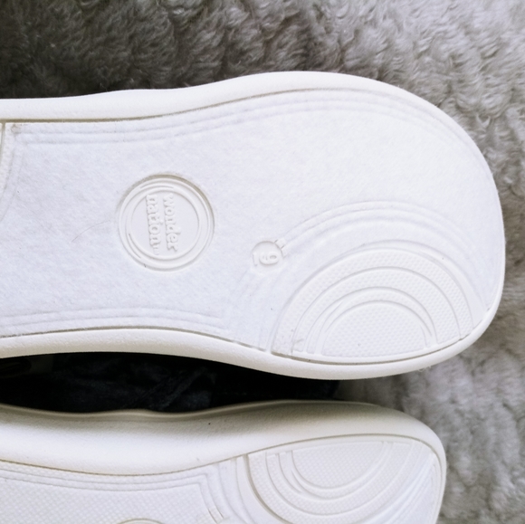 Lil Girl Velour Dress Slip on Shoes - Picture 5 of 6